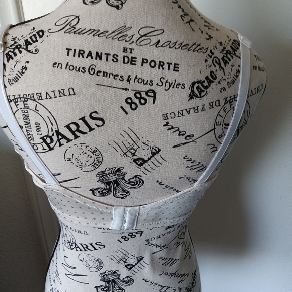 Olga No Side Effects Underwire Contour Bra - Picture 2 of 3